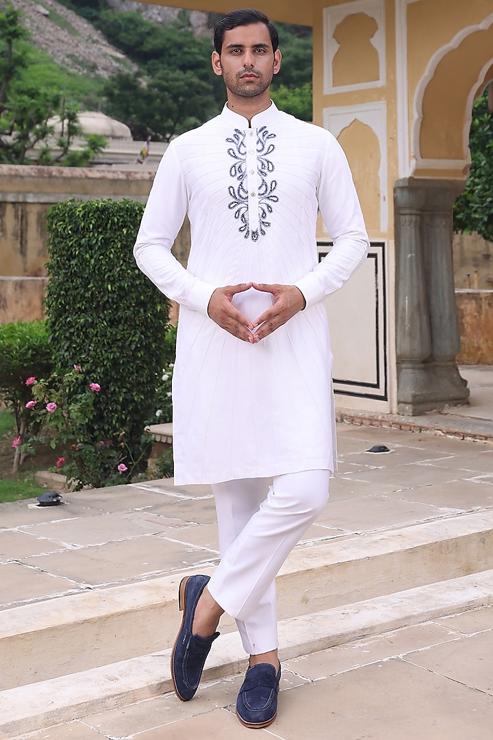 White Katan Silk Kurta Set by Abkasa at Pernia's Pop Up Shop