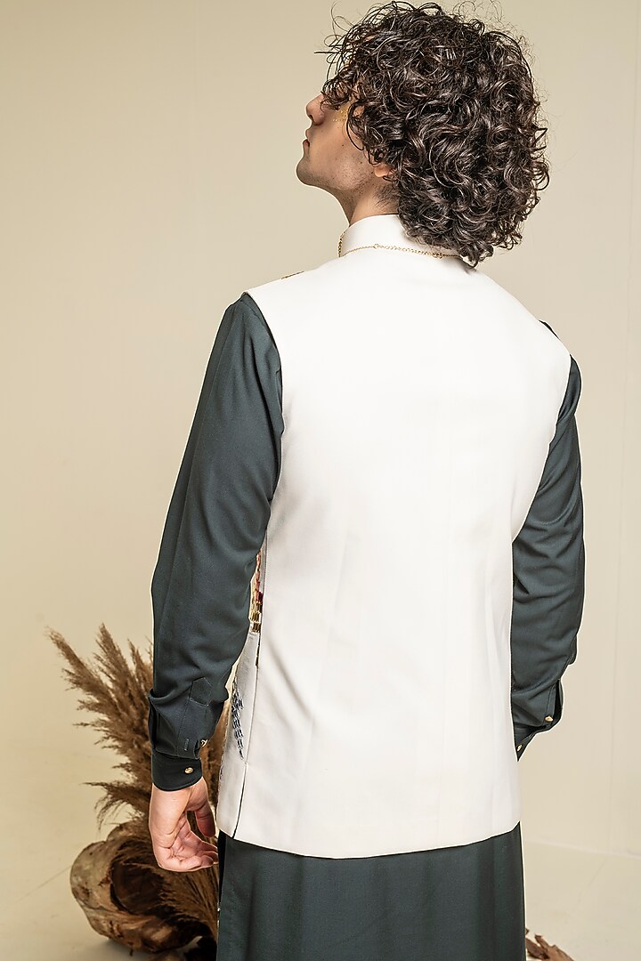 Olive Green Embroidered Kurta Set With Bundi Jacket by Abkasa at Pernia's Pop Up Shop