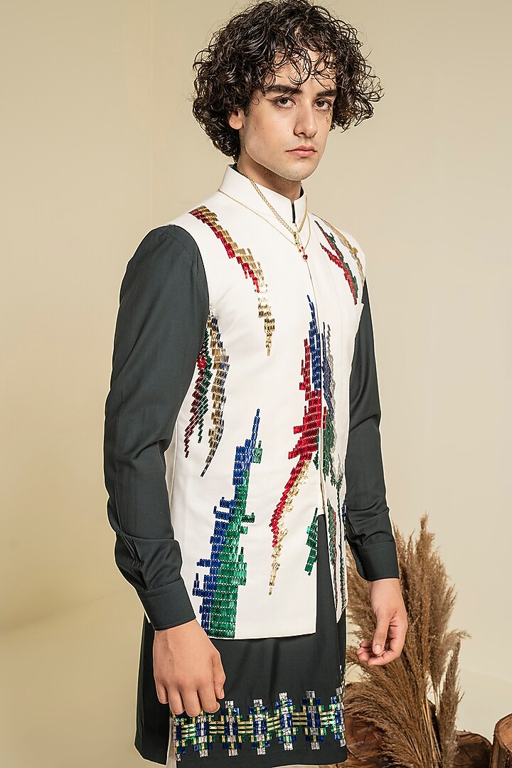 Olive Green Embroidered Kurta Set With Bundi Jacket by Abkasa at Pernia's Pop Up Shop