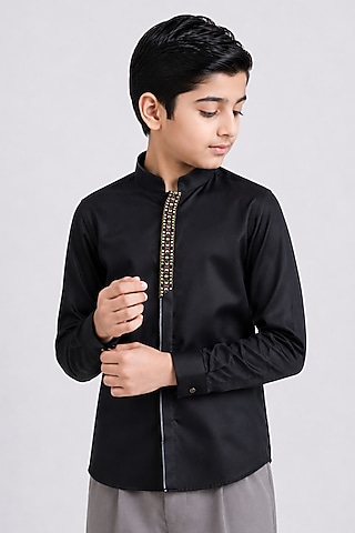 Black Cotton Embroidered Shirt For Boys by Abkasa - Kids