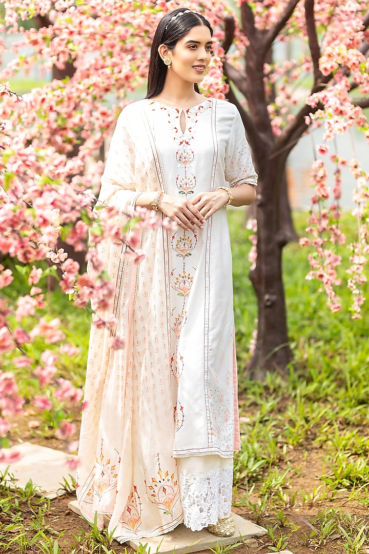 Ivory Linen Satin & Cotton Satin Acrylic Hand Embroidered Kurta Set by Aaryaa By Kashveen Kohli at Pernia's Pop Up Shop