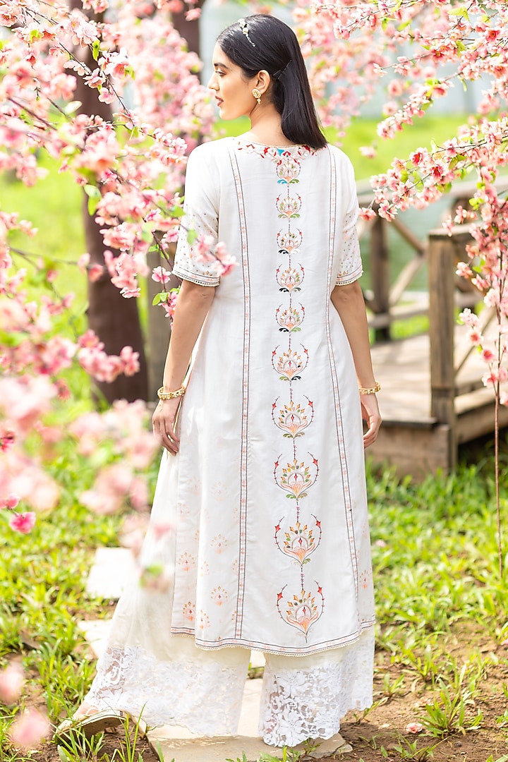 Ivory Linen Satin & Cotton Satin Acrylic Hand Embroidered Kurta Set by Aaryaa By Kashveen Kohli at Pernia's Pop Up Shop