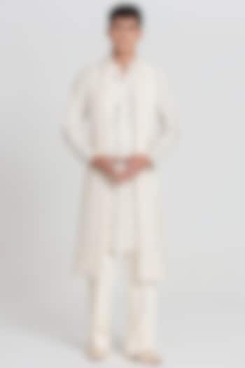 Ivory Chanderi Kurta Set by Abhinav Mishra Men at Pernia's Pop Up Shop