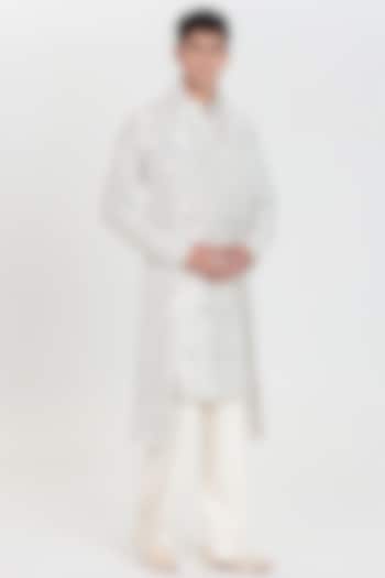 Ivory Chanderi Kurta Set by Abhinav Mishra Men at Pernia's Pop Up Shop