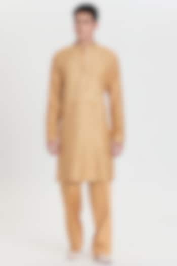 Gold Chanderi Kurta Set by Abhinav Mishra Men at Pernia's Pop Up Shop