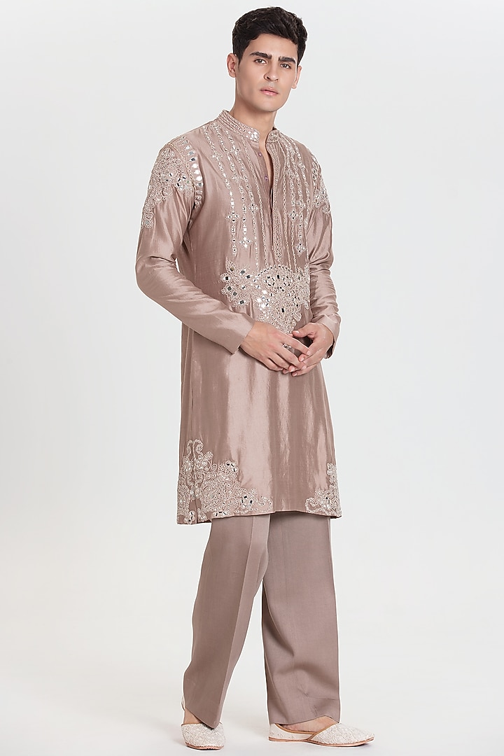 Cameo Pink Chanderi Kurta Set by Abhinav Mishra Men at Pernia's Pop Up Shop