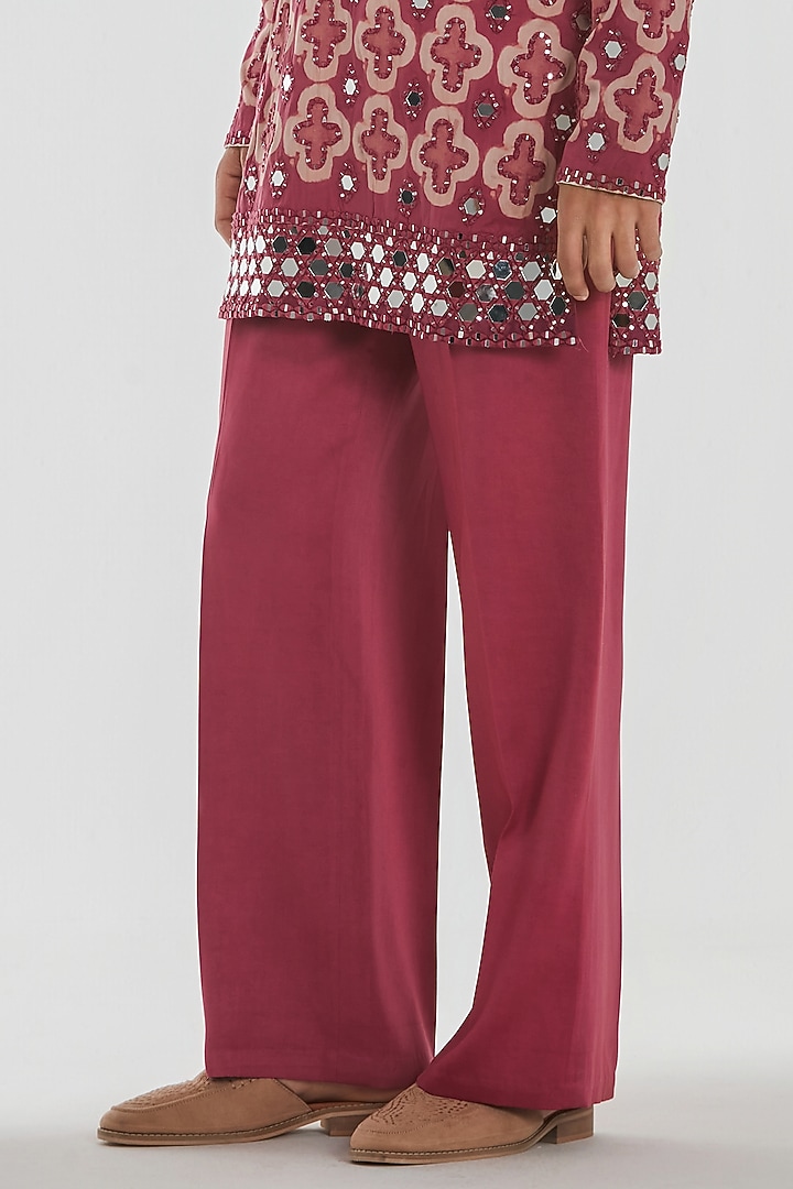Multi-Colored Chanderi Threadwork Kurta Set by Abhinav Mishra Men at Pernia's Pop Up Shop