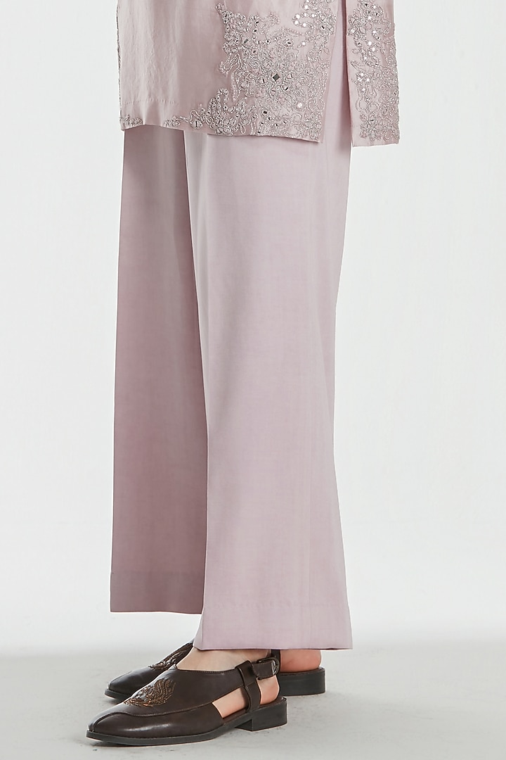 Lilac Chanderi Threadwork Kurta Set by Abhinav Mishra Men at Pernia's Pop Up Shop