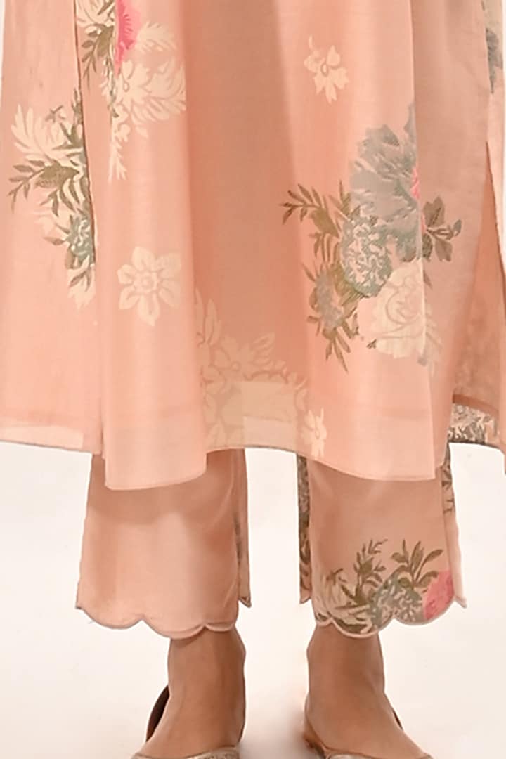 Old Rose Embroidered Kurta Set by Arcvsh by Pallavi Singh at Pernia's Pop Up Shop