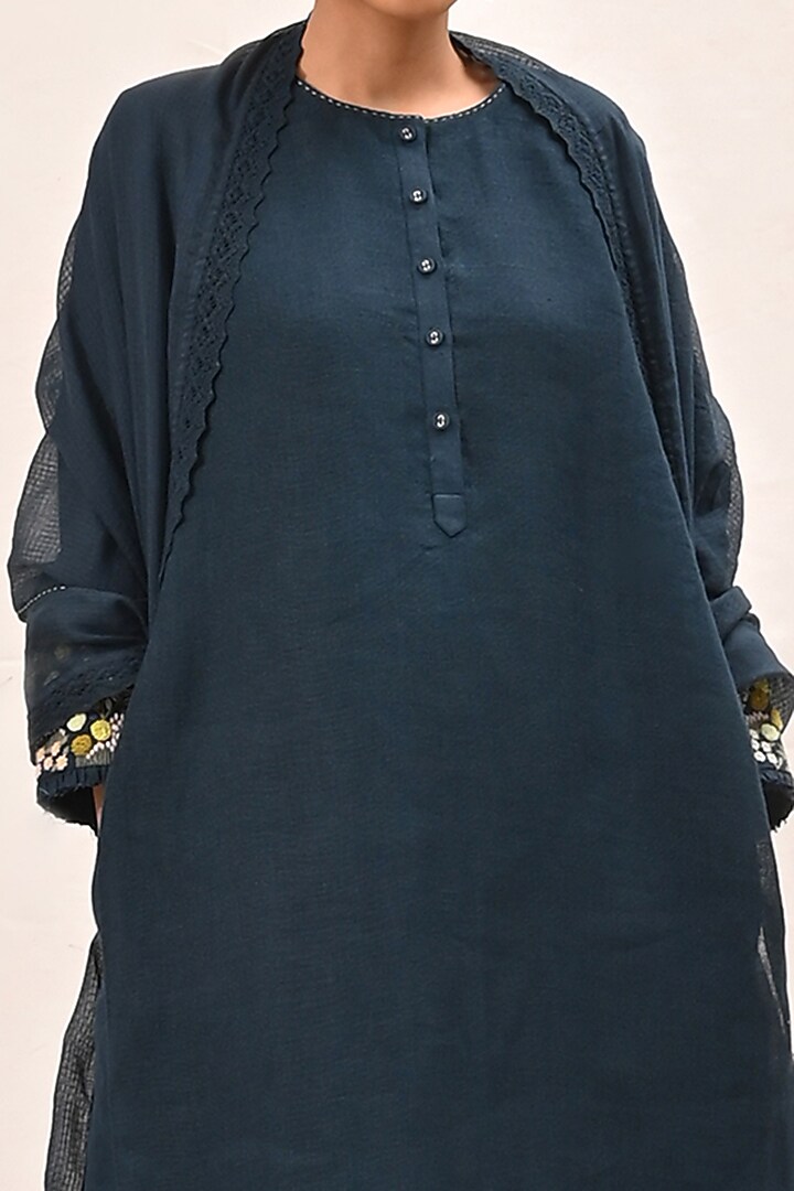 Indigo Embroidered & Printed Kurta Set by Arcvsh by Pallavi Singh at Pernia's Pop Up Shop