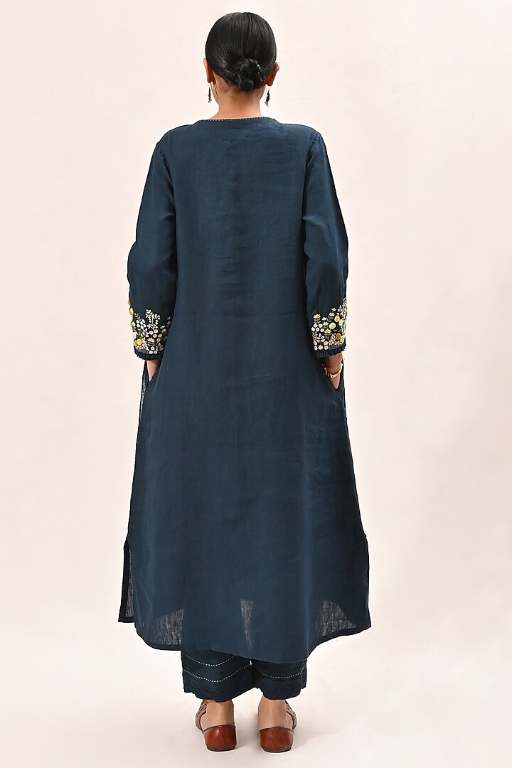 Indigo Embroidered & Printed Kurta Set by Arcvsh by Pallavi Singh at Pernia's Pop Up Shop