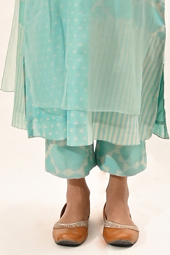 Mint Block Printed Kurta Set by Arcvsh by Pallavi Singh at Pernia's Pop Up Shop