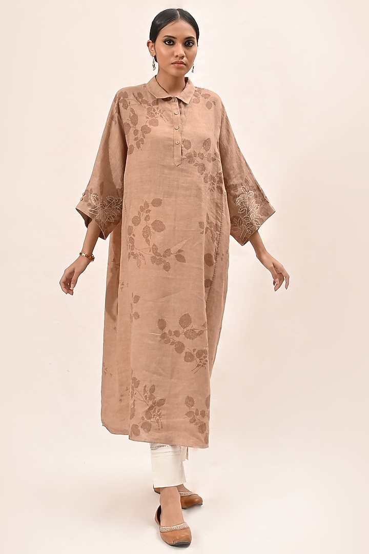 Almond Printed Kurta Set by Arcvsh by Pallavi Singh at Pernia's Pop Up Shop