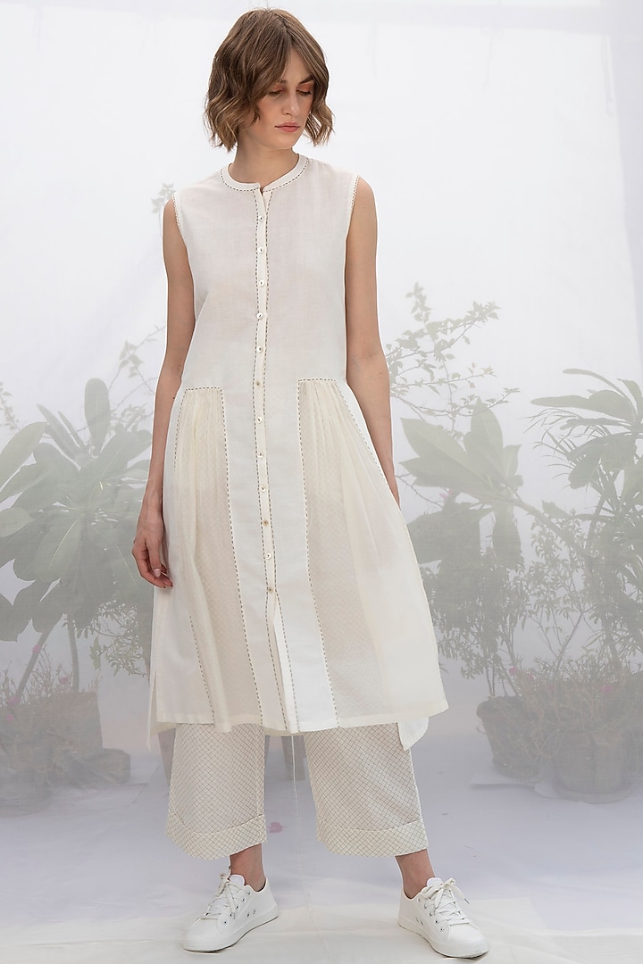 Ivory Printed Jacket Set by Arcvsh by Pallavi Singh at Pernia's Pop Up Shop