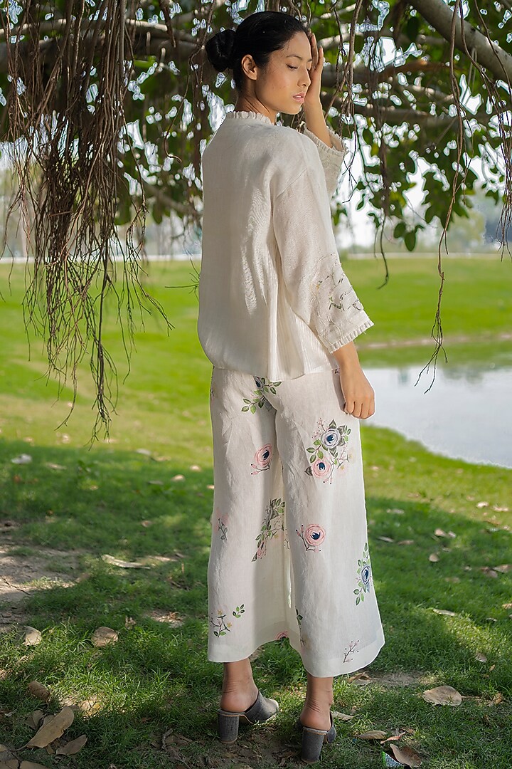 Ivory Top With Applique Work by Arcvsh by Pallavi Singh at Pernia's Pop Up Shop