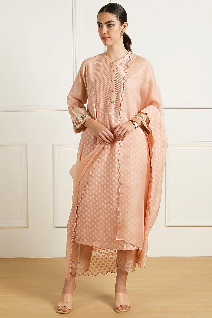 Rose Pink Brocade Machine Embroidered Tunic Set by Arcvsh by Pallavi Singh at Pernia's Pop Up Shop