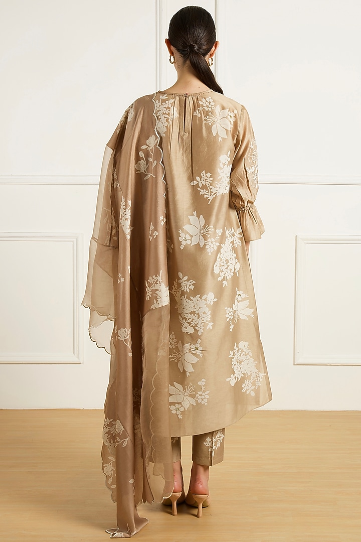 Beige Silk Chanderi Machine Embroidered & Printed Tunic Set by Arcvsh by Pallavi Singh at Pernia's Pop Up Shop