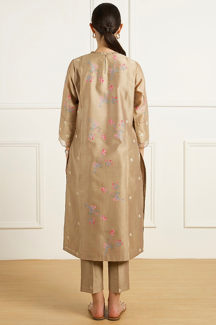 Beige Silk Chanderi Machine Embroidered & Printed Tunic Set by Arcvsh by Pallavi Singh at Pernia's Pop Up Shop