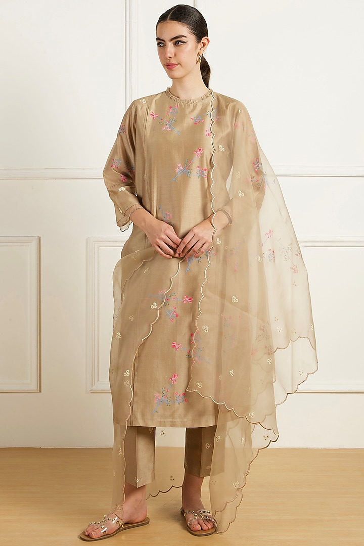 Beige Silk Chanderi Machine Embroidered & Printed Tunic Set by Arcvsh by Pallavi Singh at Pernia's Pop Up Shop