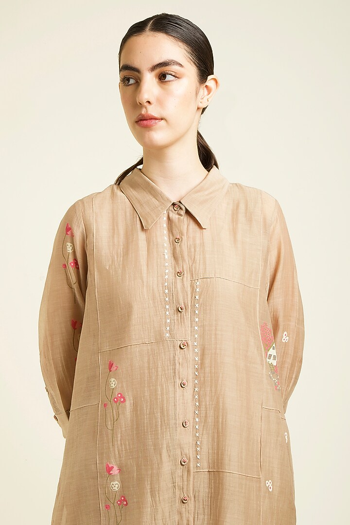 Beige Mul Chanderi Embroidered & Printed Co-Ord Set by Arcvsh by Pallavi Singh at Pernia's Pop Up Shop