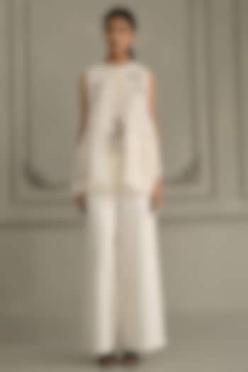 Ivory Mul Chanderi Embroidered & Printed Co-Ord Set by Arcvsh by Pallavi Singh at Pernia's Pop Up Shop