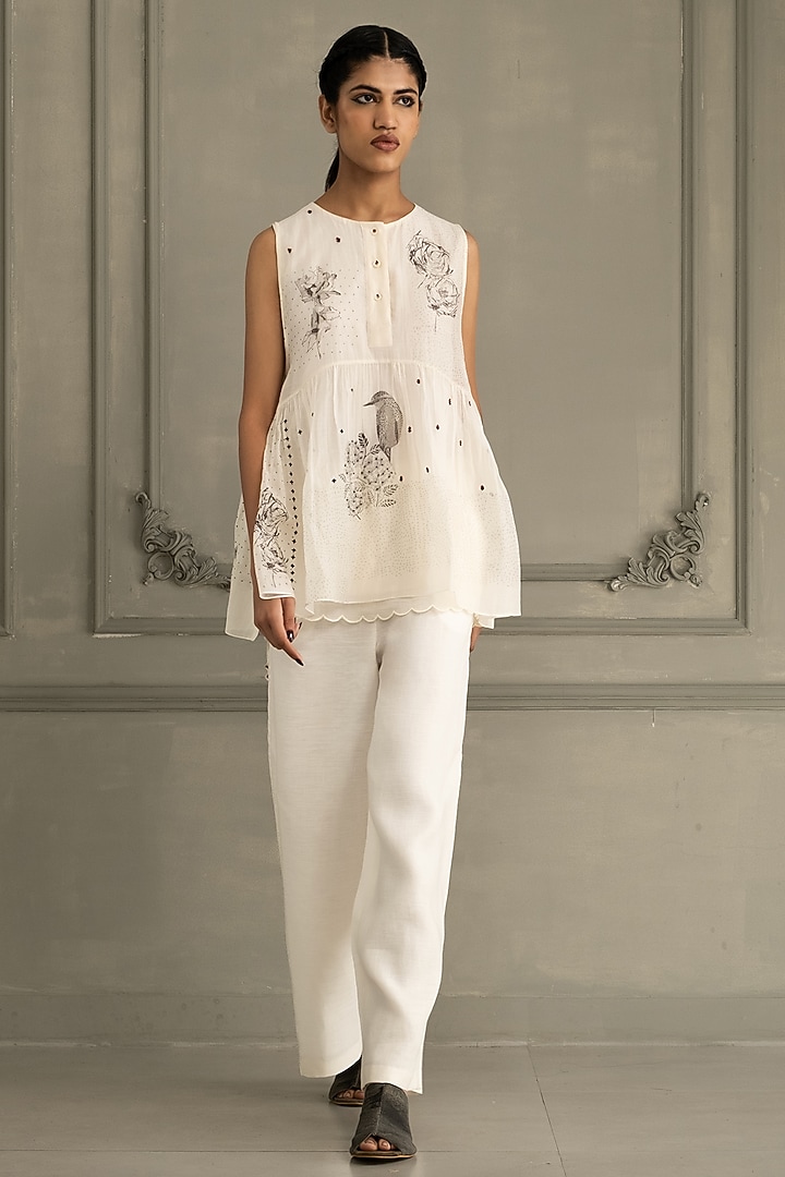 Ivory Mul Chanderi Embroidered & Printed Co-Ord Set by Arcvsh by Pallavi Singh at Pernia's Pop Up Shop
