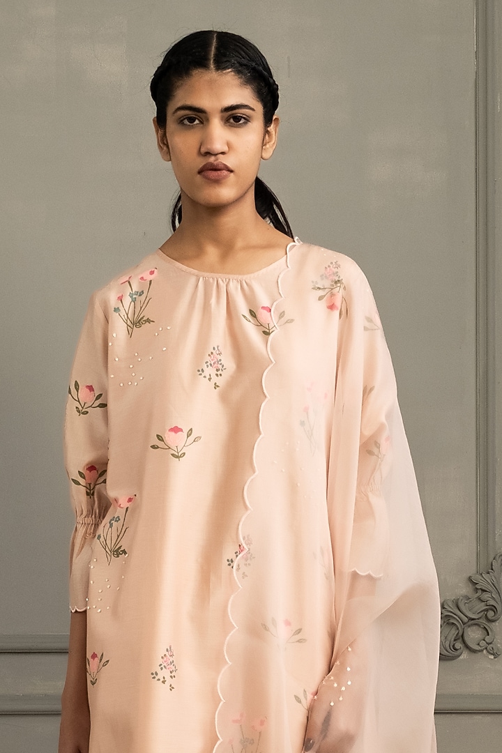 Old Rose Silk Chanderi Tunic Set by Arcvsh by Pallavi Singh at Pernia's Pop Up Shop