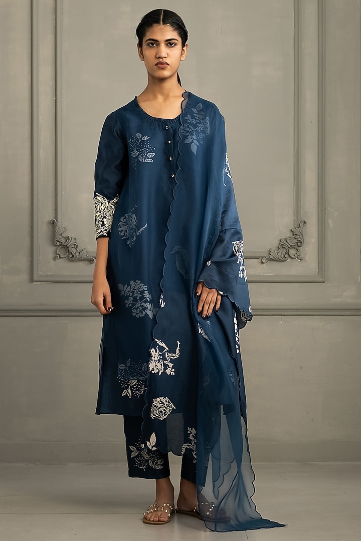 Dark Blue Silk Chanderi Printed Tunic Set by Arcvsh by Pallavi Singh at Pernia's Pop Up Shop