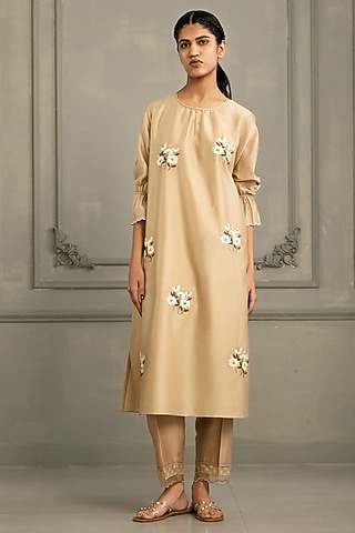 Beige Silk Chanderi Embroidered Tunic Set by Arcvsh by Pallavi Singh