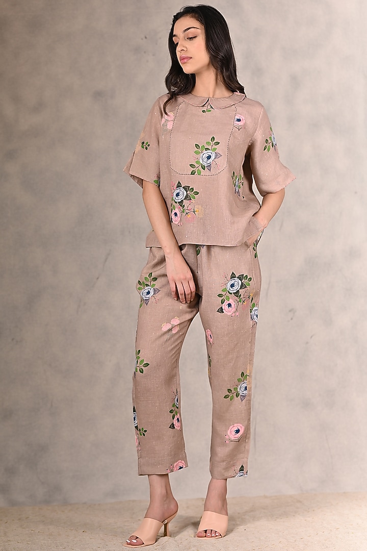 Almond Embroidered Jacket Set by Arcvsh by Pallavi Singh at Pernia's Pop Up Shop