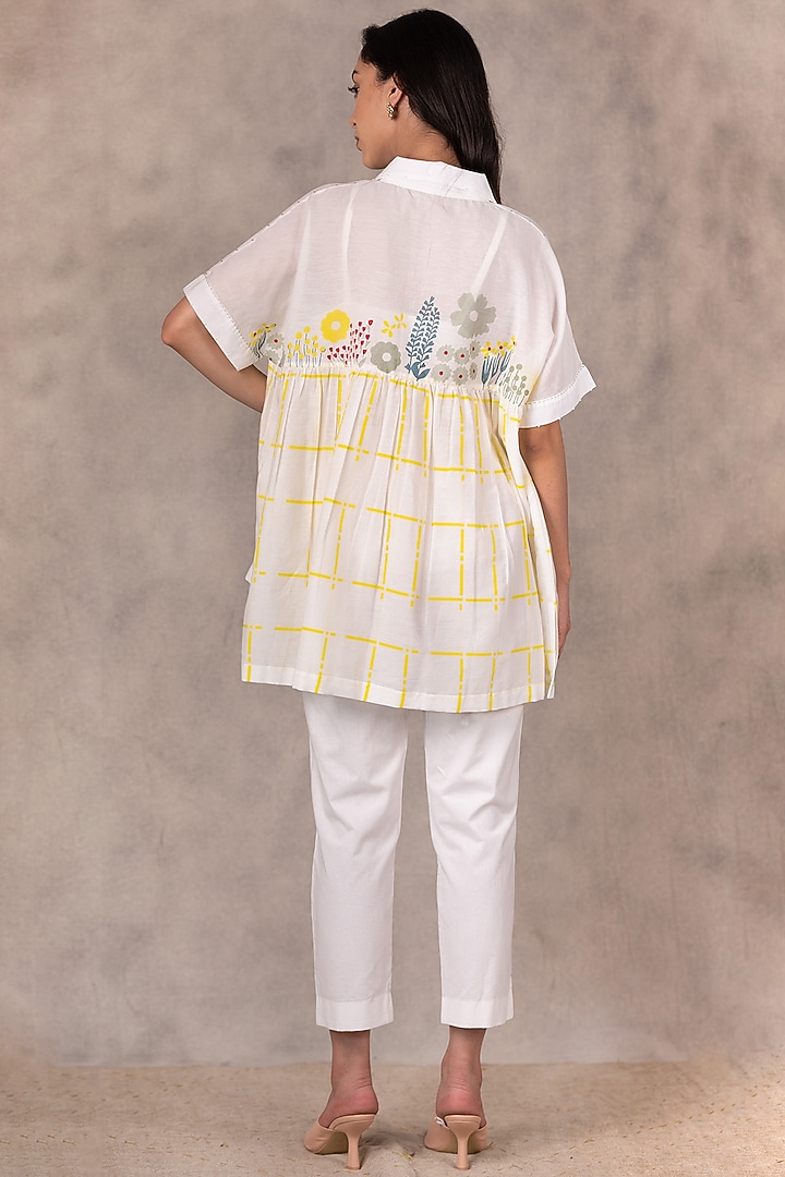 White Linen Straight Pants by Arcvsh by Pallavi Singh at Pernia's Pop Up Shop