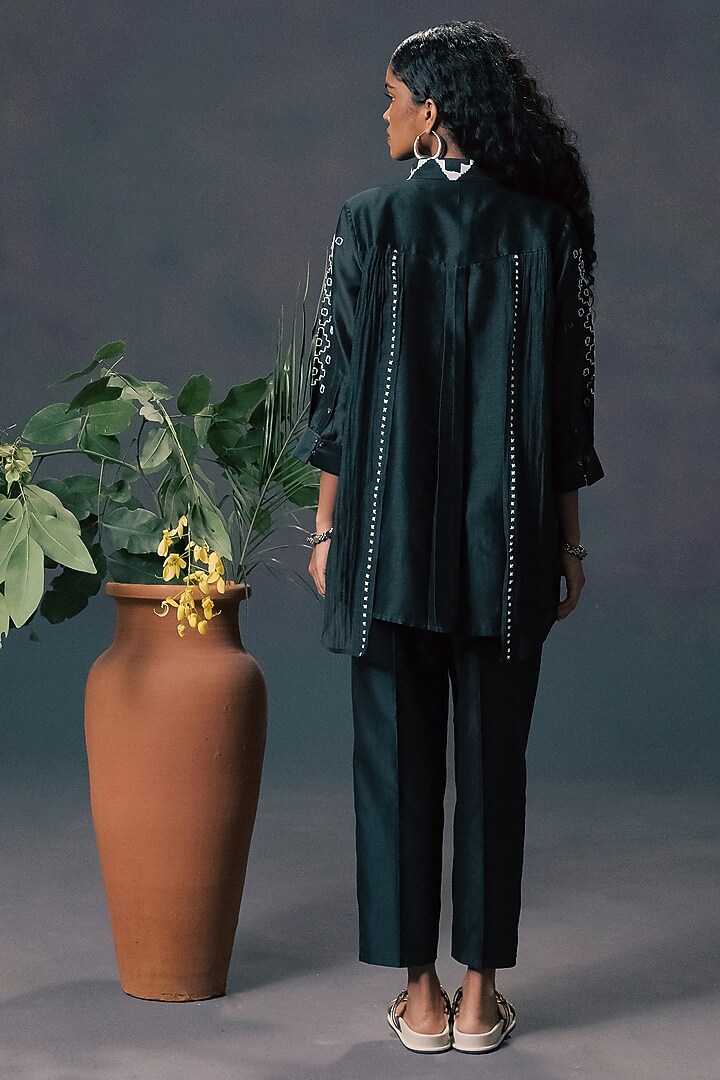 Indigo Mul Chanderi & Silk Chanderi Embroidered Co-Ord Set by Arcvsh by Pallavi Singh at Pernia's Pop Up Shop