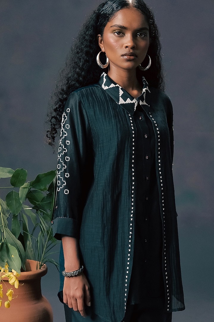 Indigo Mul Chanderi & Silk Chanderi Embroidered Co-Ord Set by Arcvsh by Pallavi Singh at Pernia's Pop Up Shop