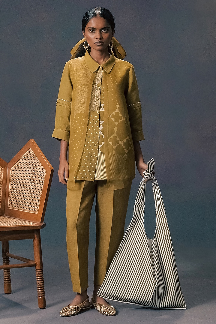 Moss Green Linen & Organza Printed Co-Ord Set by Arcvsh by Pallavi Singh at Pernia's Pop Up Shop