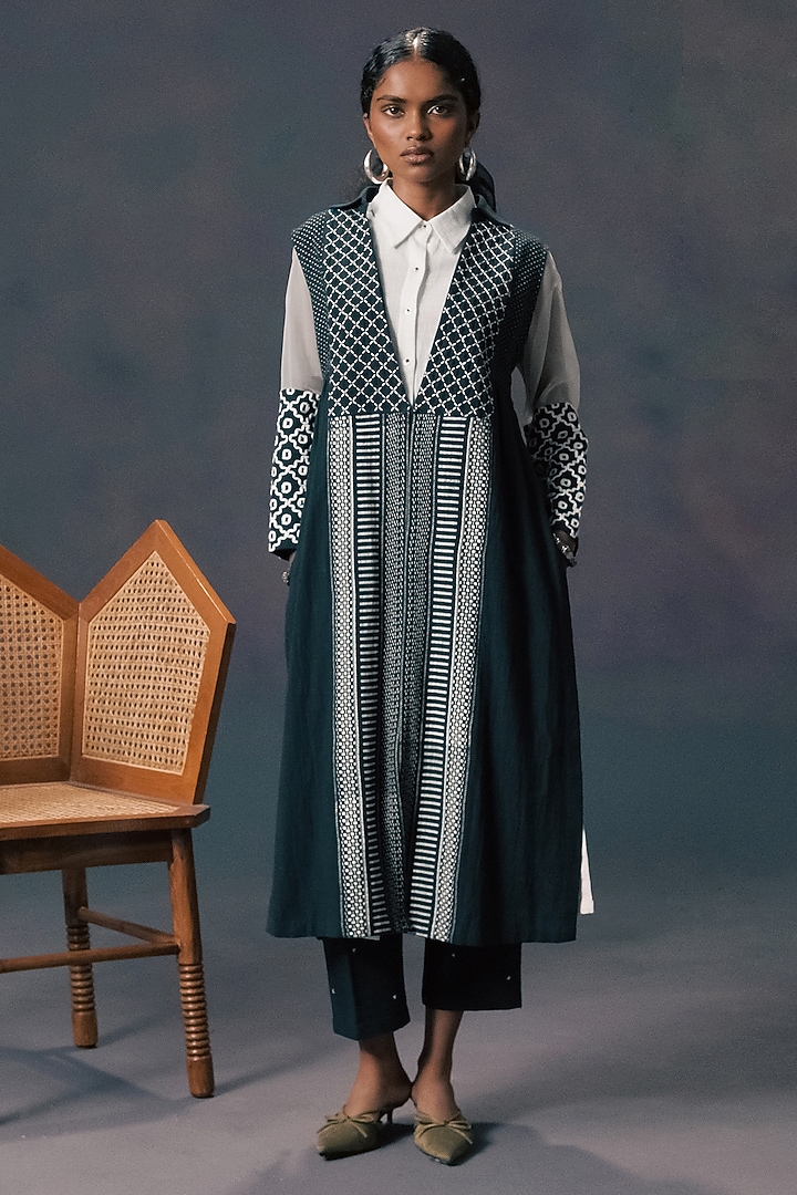 Indigo & Ivory Slub Cotton Printed Jacket Set by Arcvsh by Pallavi Singh at Pernia's Pop Up Shop