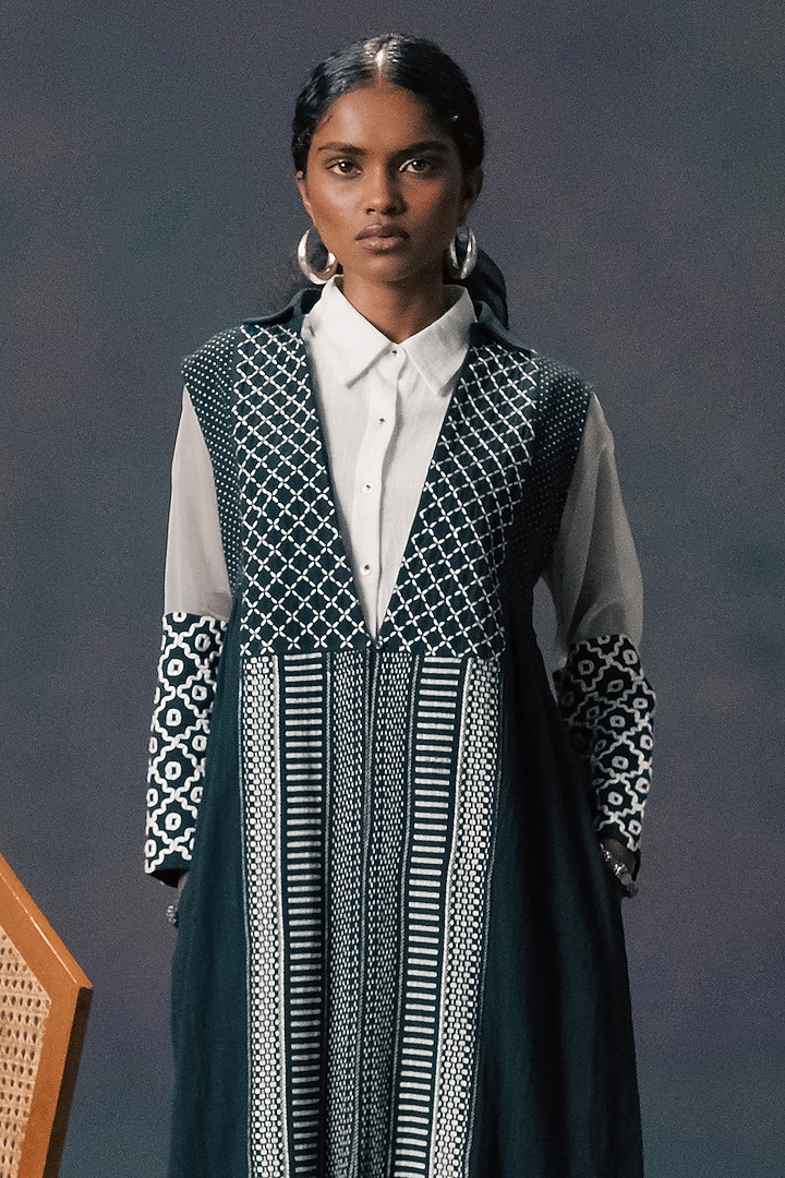 Indigo & Ivory Slub Cotton Printed Jacket Set by Arcvsh by Pallavi Singh at Pernia's Pop Up Shop