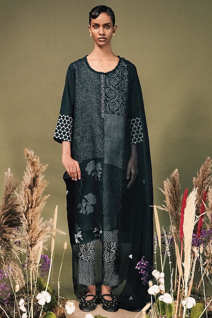 Indigo Blue Linen Printed & Embroidered Tunic Set by Arcvsh by Pallavi Singh at Pernia's Pop Up Shop