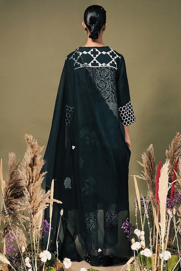 Indigo Blue Linen Printed & Embroidered Tunic Set by Arcvsh by Pallavi Singh at Pernia's Pop Up Shop