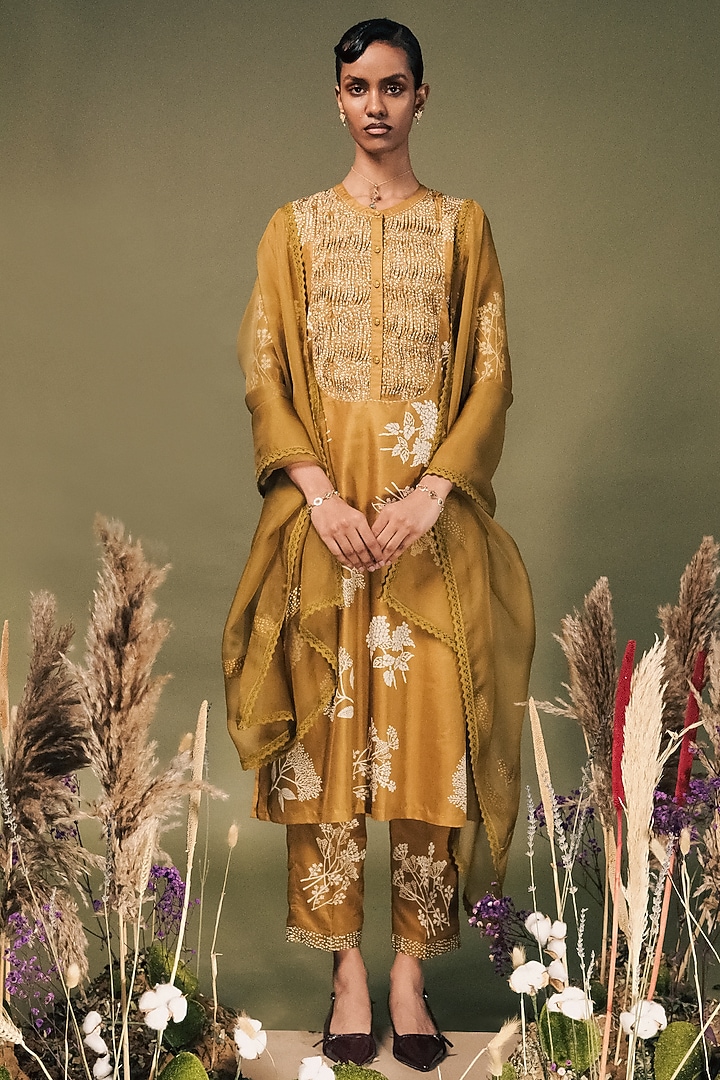 Moss Green Mulberry Silk Printed & Embroidered Tunic Set by Arcvsh by Pallavi Singh at Pernia's Pop Up Shop