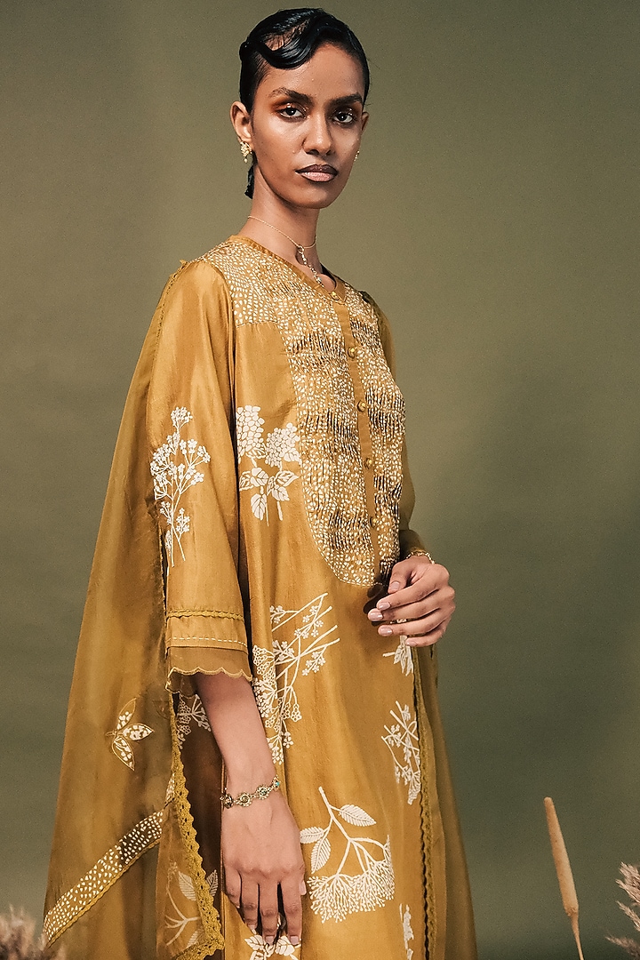 Moss Green Mulberry Silk Printed & Embroidered Tunic Set by Arcvsh by Pallavi Singh at Pernia's Pop Up Shop