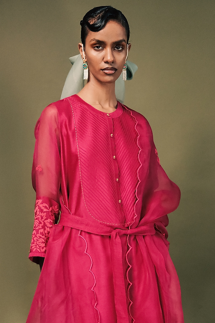 Fuchsia Silk Chanderi Dori Embroidered Tunic Set by Arcvsh by Pallavi Singh at Pernia's Pop Up Shop