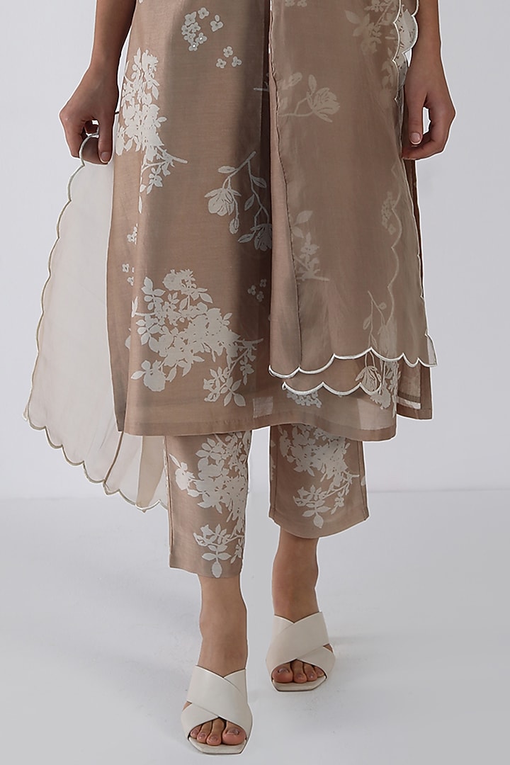 Beige Silk Chanderi Printed & Embroidered Tunic Set by Arcvsh by Pallavi Singh at Pernia's Pop Up Shop