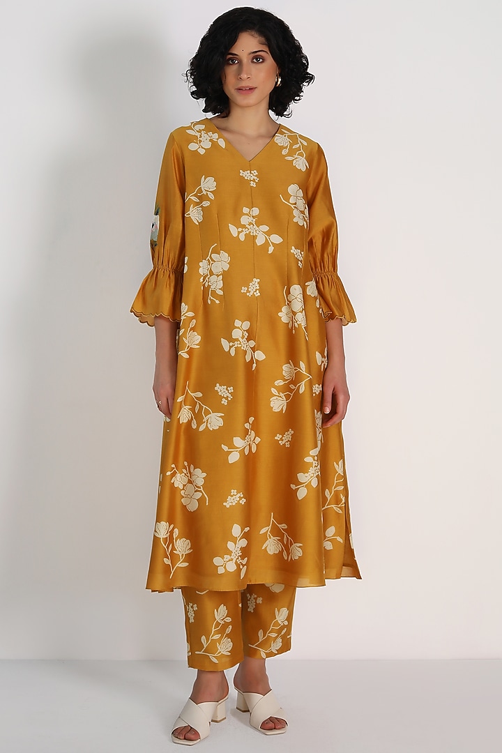 Ochre Yellow Silk Chanderi Printed & Embroidered Tunic Set by Arcvsh by Pallavi Singh at Pernia's Pop Up Shop