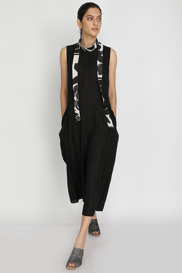 Black Printed Jacket Set by Arcvsh by Pallavi Singh at Pernia's Pop Up Shop