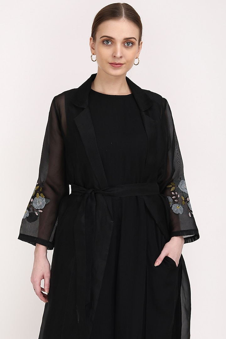 Black Embroidered Jacket Set by Arcvsh by Pallavi Singh at Pernia's Pop Up Shop