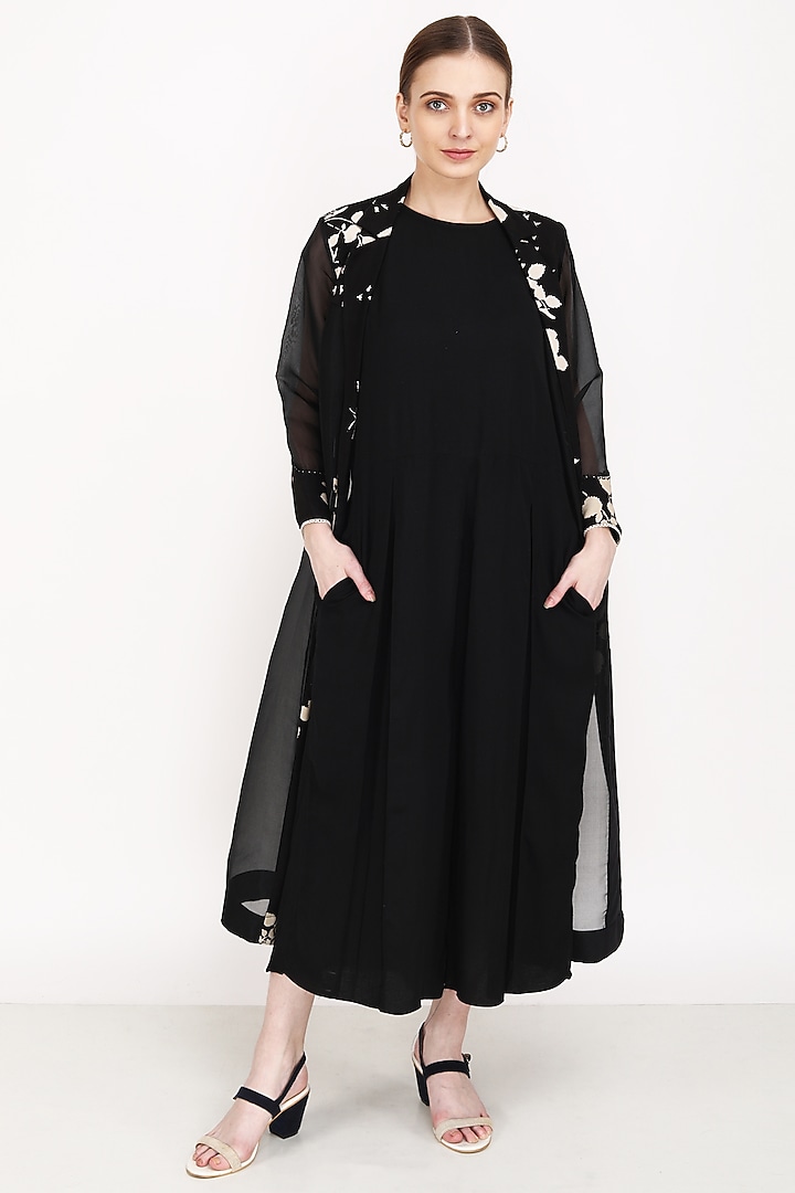 Black Printed Jacket Set by Arcvsh by Pallavi Singh at Pernia's Pop Up Shop