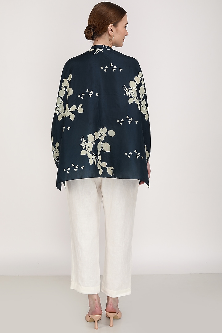 White Pant Set In Linen by Arcvsh by Pallavi Singh at Pernia's Pop Up Shop