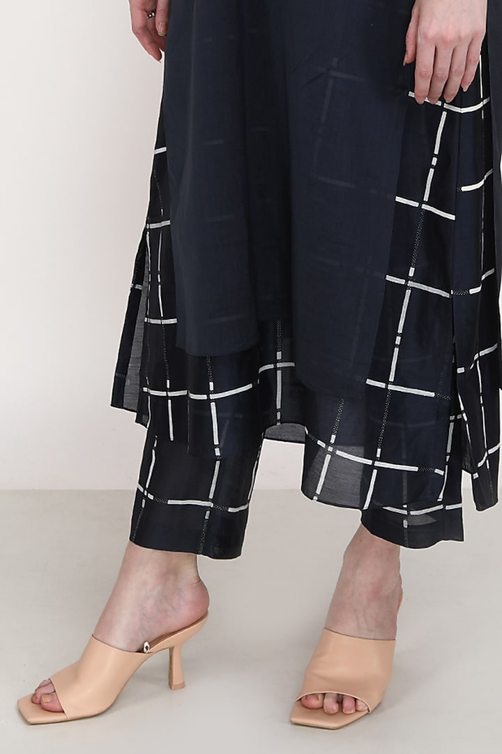 Indigo Printed Tunic Set by Arcvsh by Pallavi Singh at Pernia's Pop Up Shop