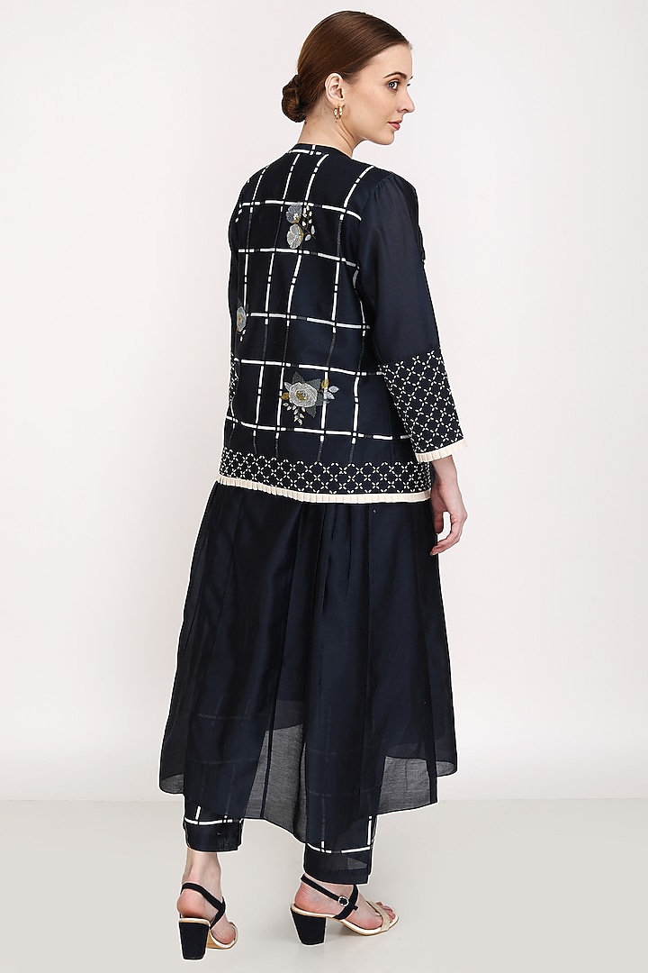 Indigo Printed Jacket Set by Arcvsh by Pallavi Singh at Pernia's Pop Up Shop