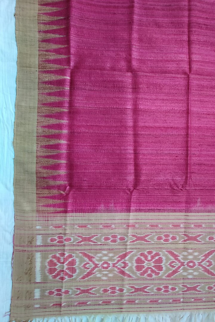 Fuchsia Handwoven Tie-Dye Dupatta by Abhiram Das at Pernia's Pop Up Shop